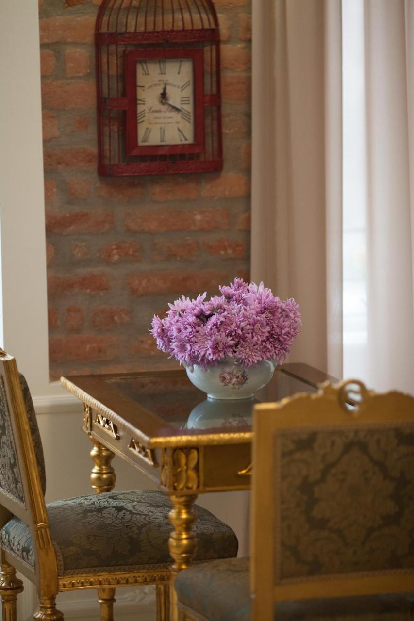 House By The Opera Apartment Tbilisi Bagian luar foto